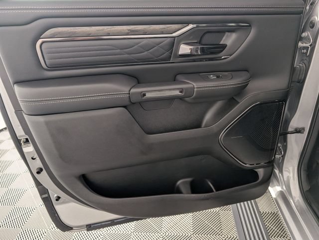 Used 2025 RAM 1500 Limited AWD/4WD image 27
