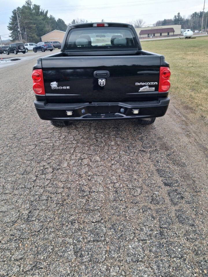 Used 2011 Dodge Dakota Big Horn image 4