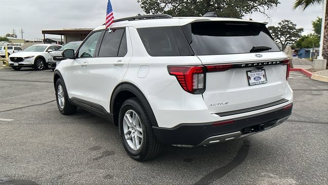 New 2026 Ford Explorer Active w/ Active Comfort Package RWD image 5