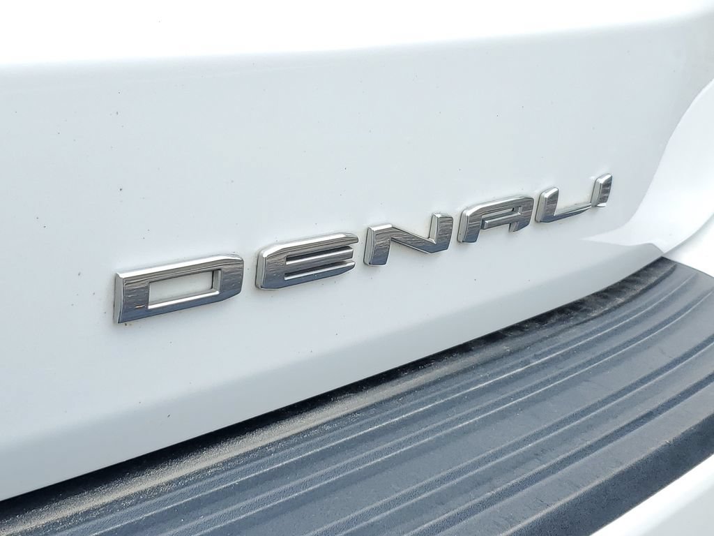 Used 2021 GMC Yukon XL Denali AWD/4WD image 8