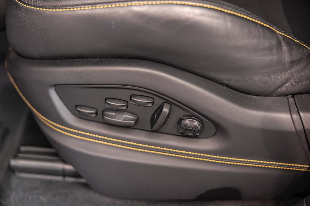 Used 2024 Porsche Cayenne Turbo GT AWD/4WD image 22