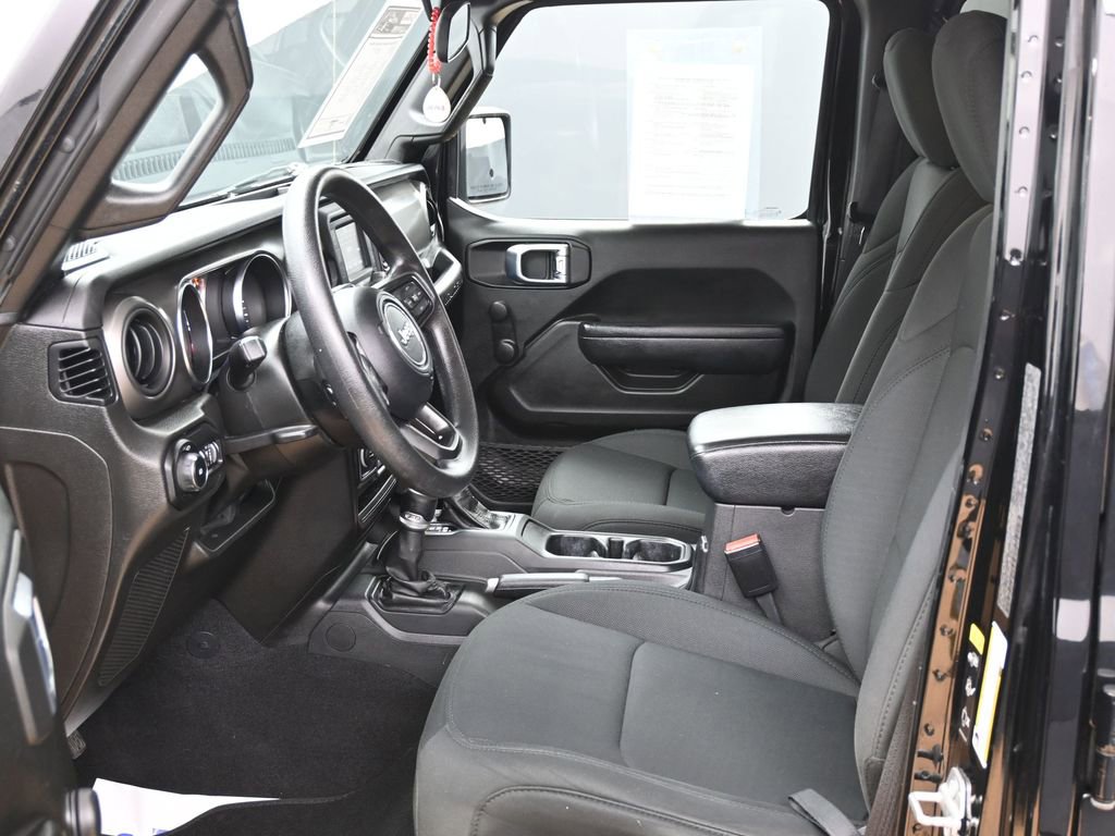 Used 2021 Jeep Wrangler Unlimited Sport image 17