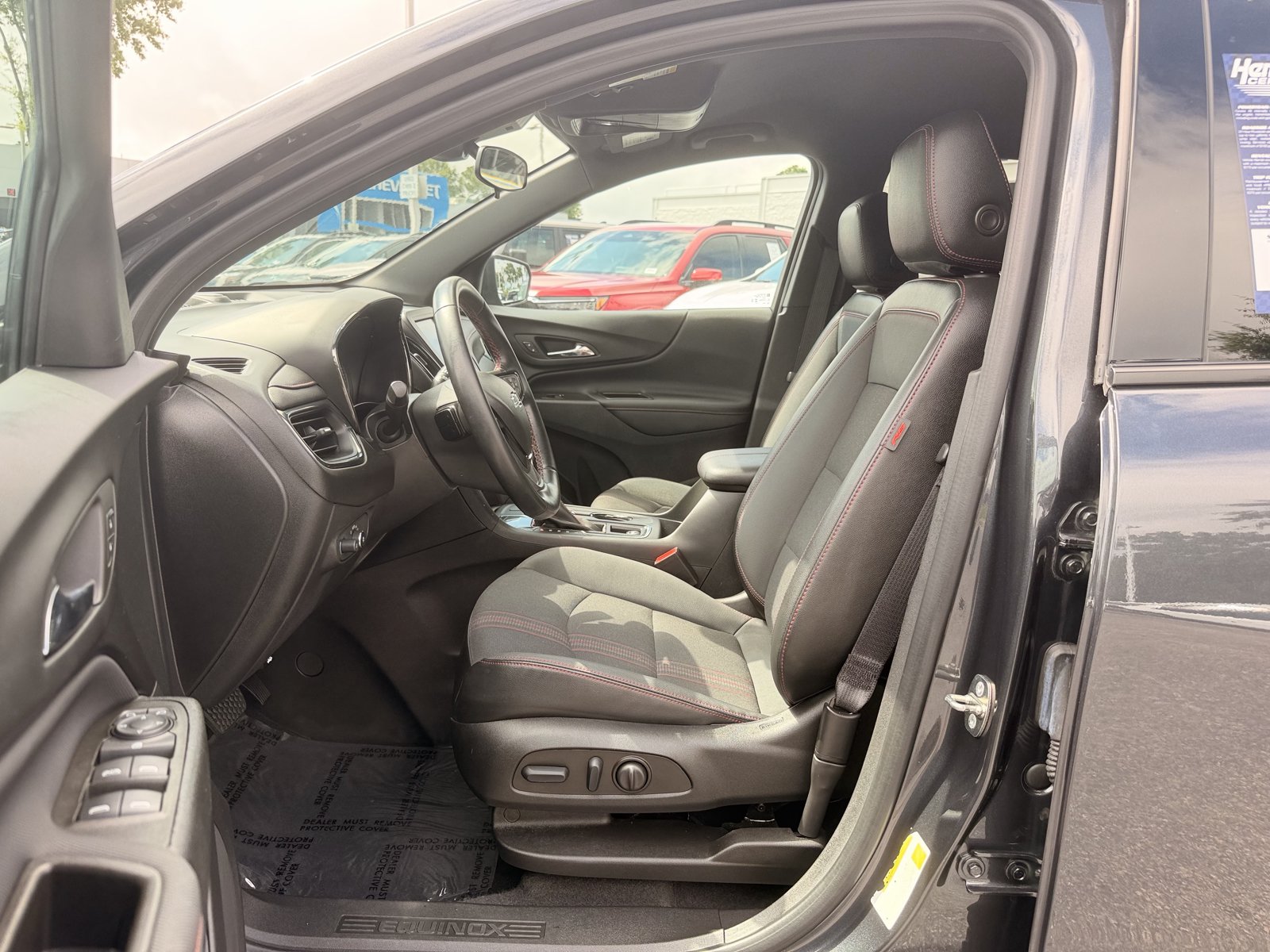 Used 2023 Chevrolet Equinox RS FWD image 14