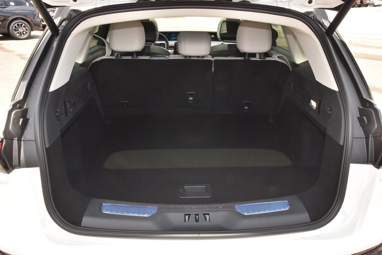 New 2026 Lincoln Nautilus Premier w/ Equipment Group 102A AWD/4WD image 37