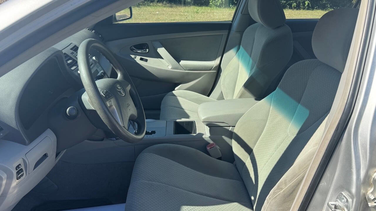 Used 2009 Toyota Camry image 12