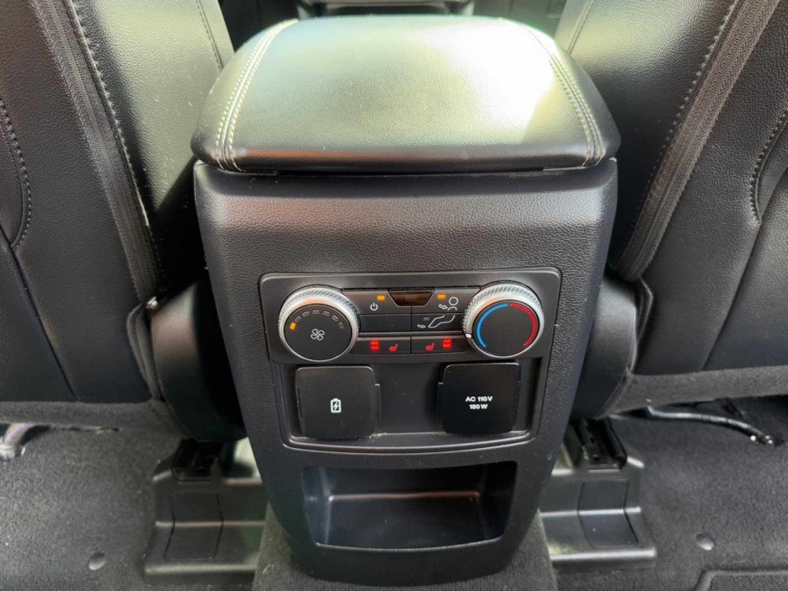 Used 2021 Ford Explorer Limited image 34