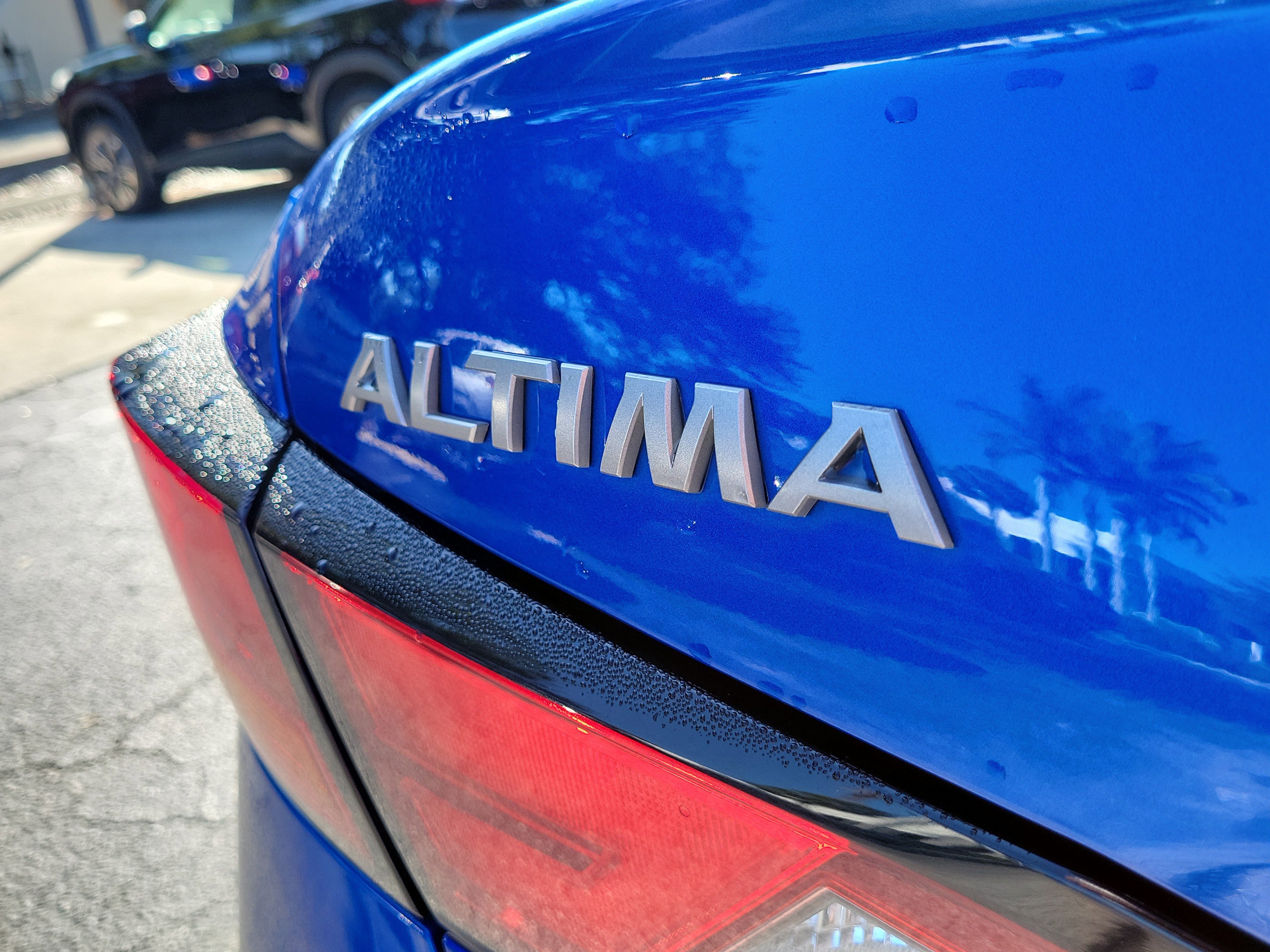 Certified 2025 Nissan Altima 2.5 SV FWD image 8
