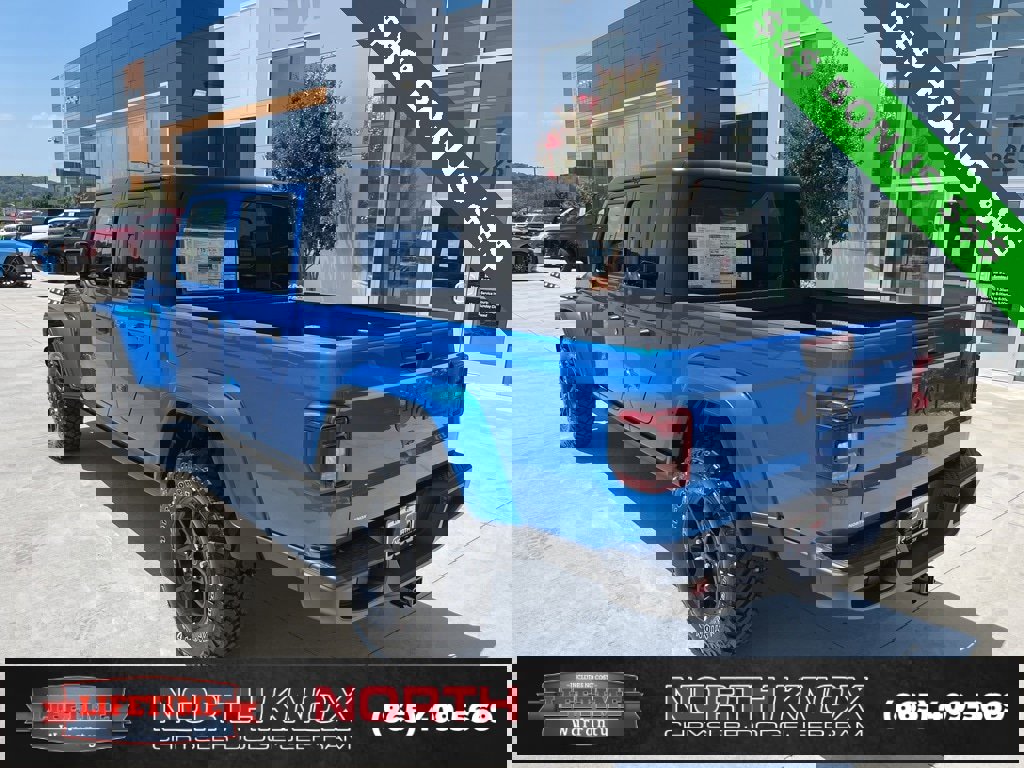 New 2025 Jeep Gladiator Sport image 17