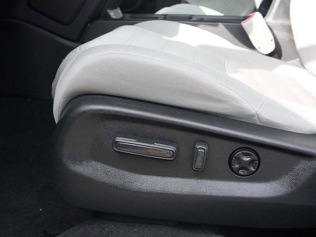 Used 2020 Honda CR-V EX image 29