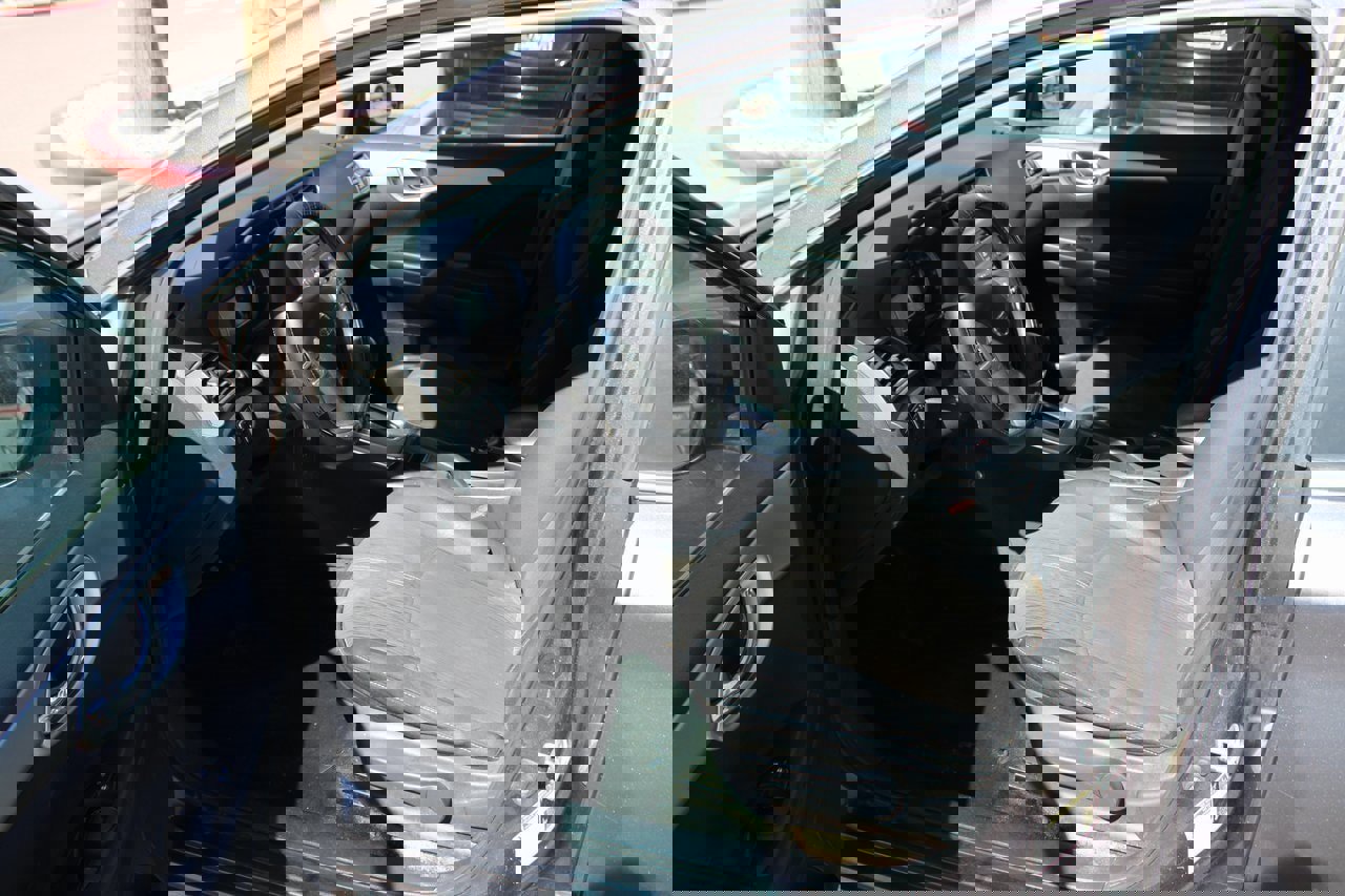 Used 2014 Nissan Sentra SV image 9