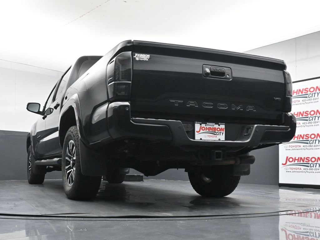 Used 2020 Toyota Tacoma TRD Sport w/ Technology Package AWD/4WD image 36