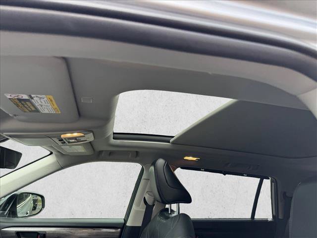 Certified 2020 Toyota Highlander Platinum AWD/4WD image 11