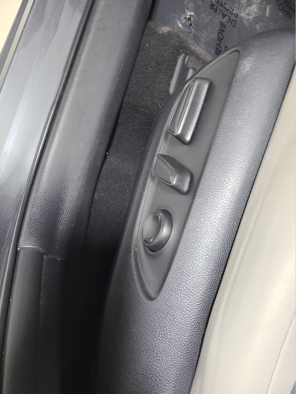Used 2021 Toyota RAV4 XLE AWD/4WD image 19