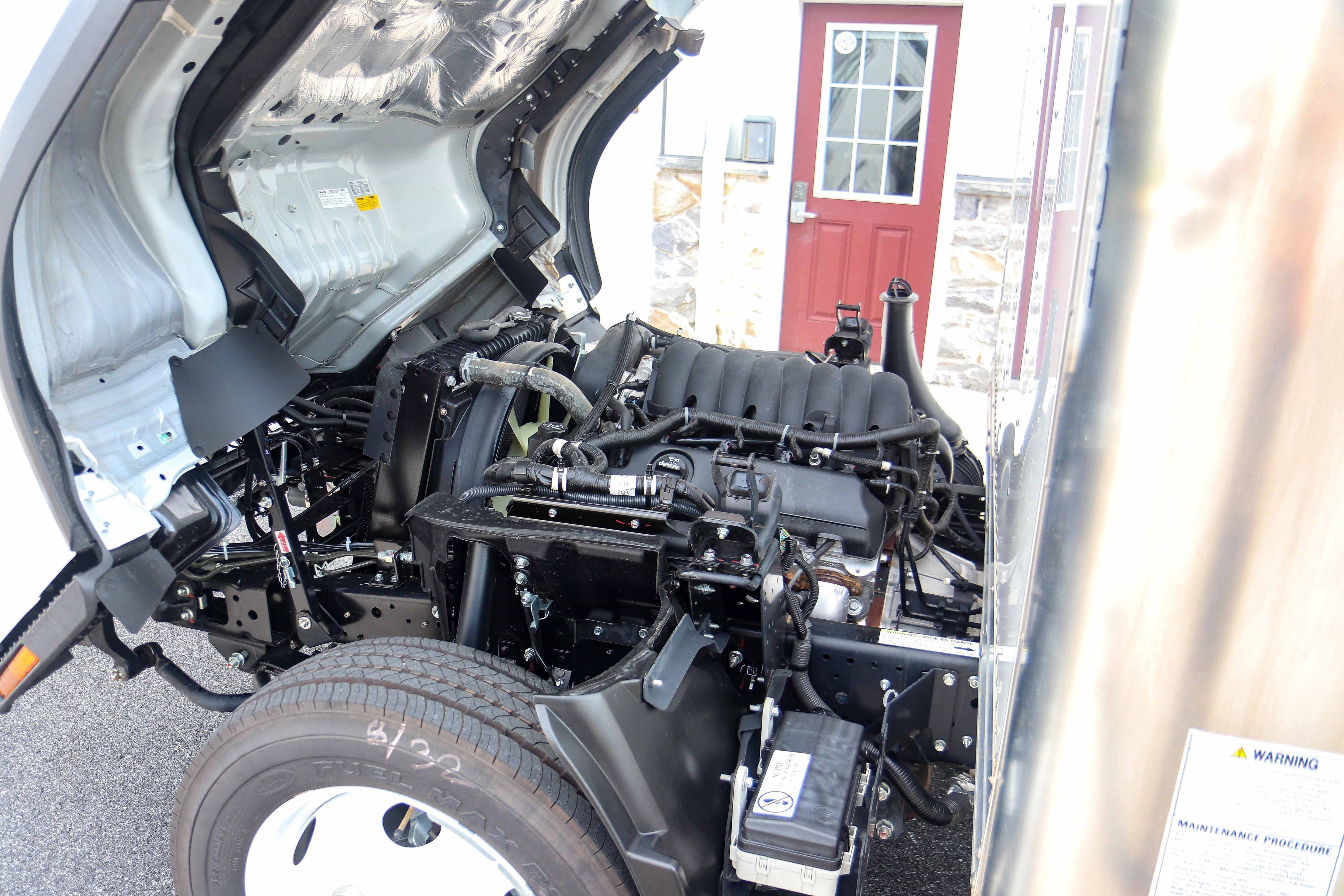 Used 2024 Isuzu NPR image 25