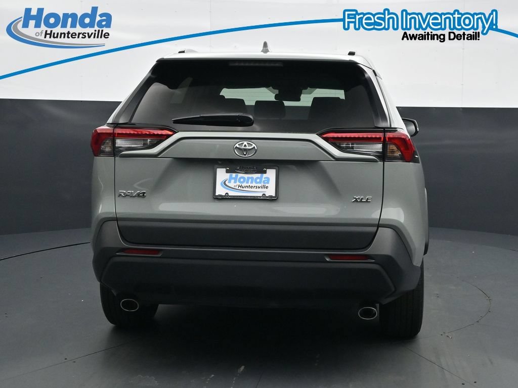 Used 2023 Toyota RAV4 XLE w/ Convenience Package FWD image 8