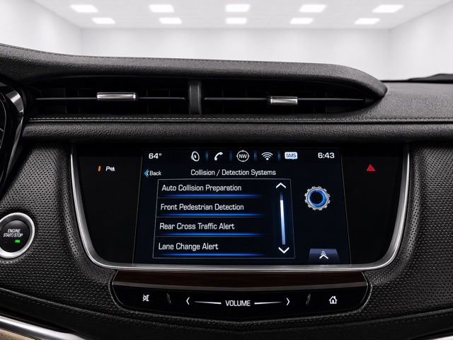 Used 2017 Cadillac XT5 Luxury w/ Driver Awareness Package AWD/4WD image 30