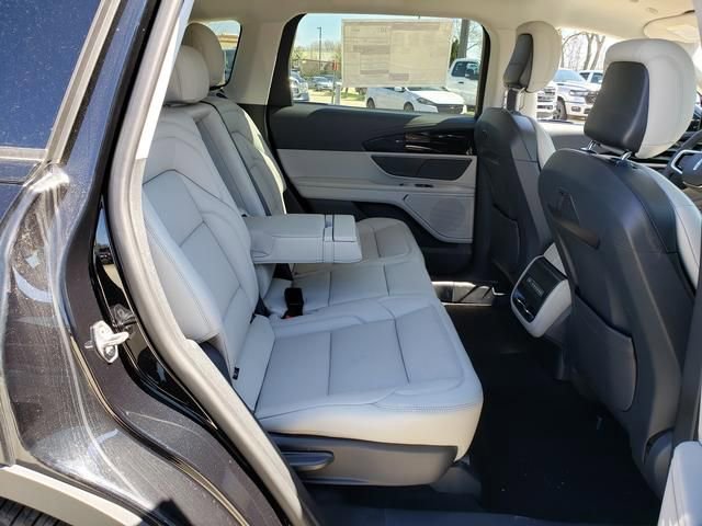 New 2026 Lincoln Nautilus Premier image 18
