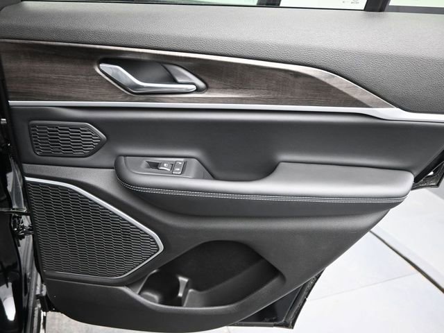 New 2026 Jeep Grand Cherokee Limited image 21