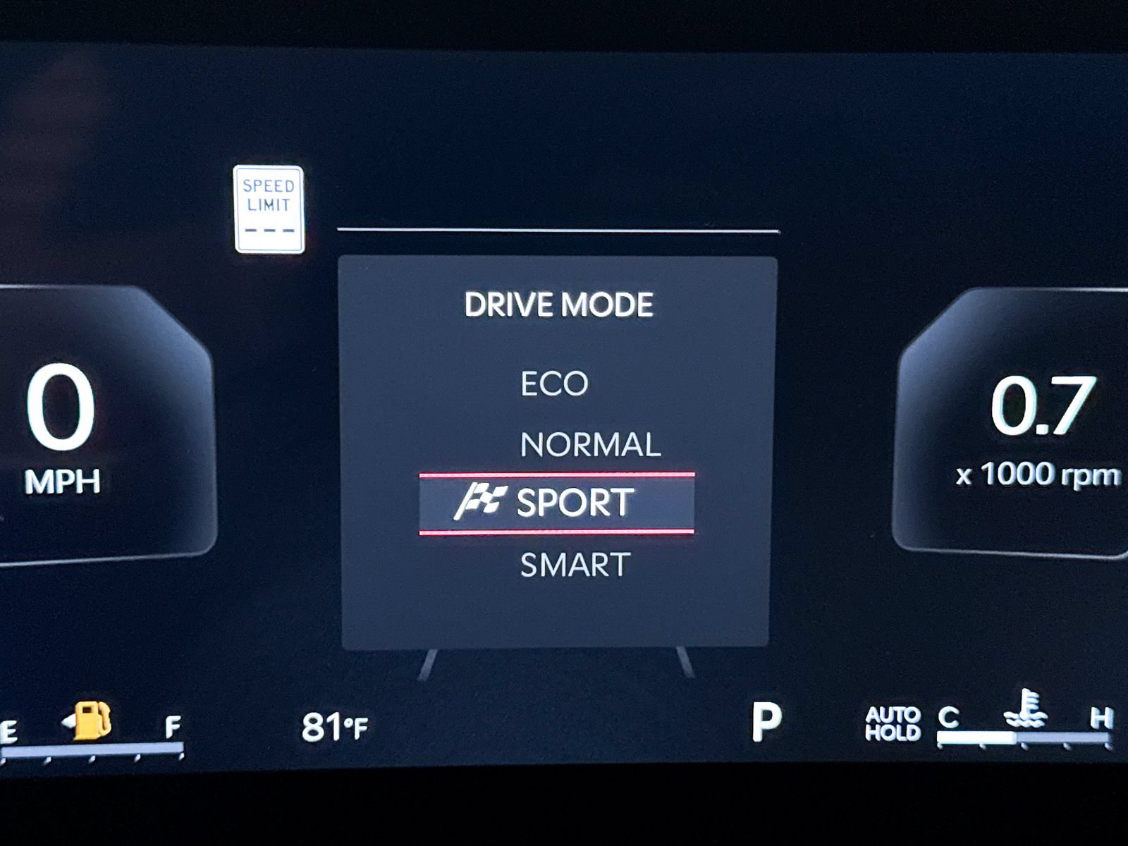 Certified 2025 Kia Carnival SX Prestige FWD image 12