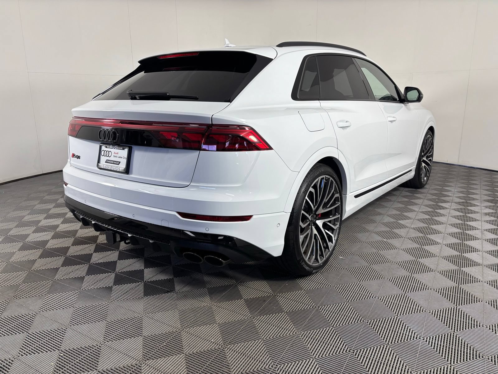New 2026 Audi SQ8 Prestige AWD/4WD image 8