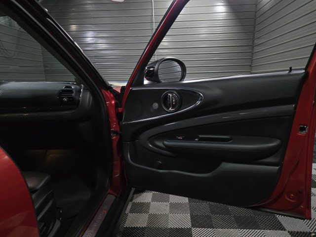 Used 2020 MINI Cooper Clubman S image 32