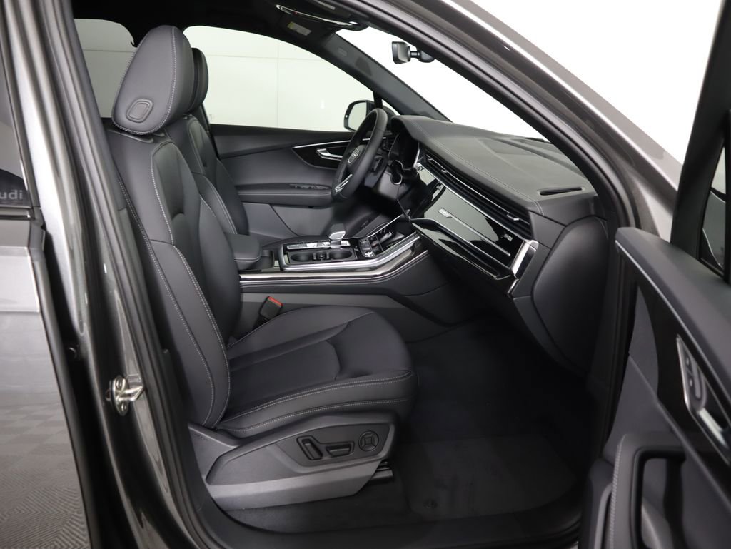 Used 2026 Audi Q7 3.0T Premium Plus w/ Premium Plus Package image 23