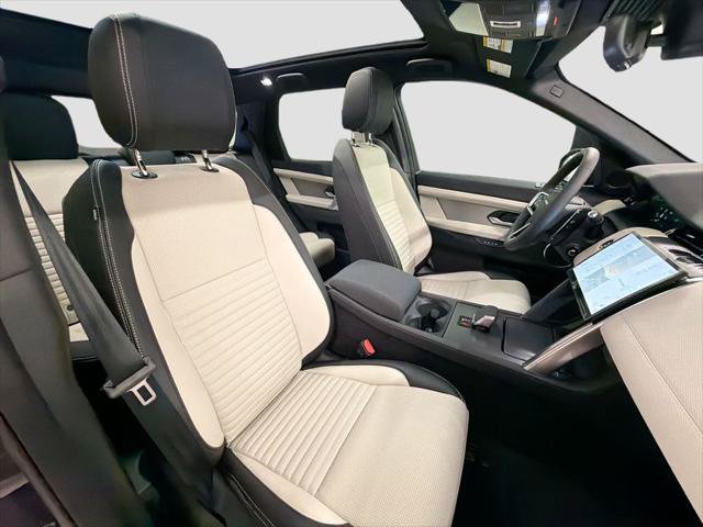 New 2026 Land Rover Discovery Sport Landmark AWD/4WD image 29