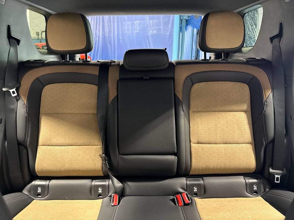 New 2027 Chevrolet Equinox ACTIV AWD/4WD image 37