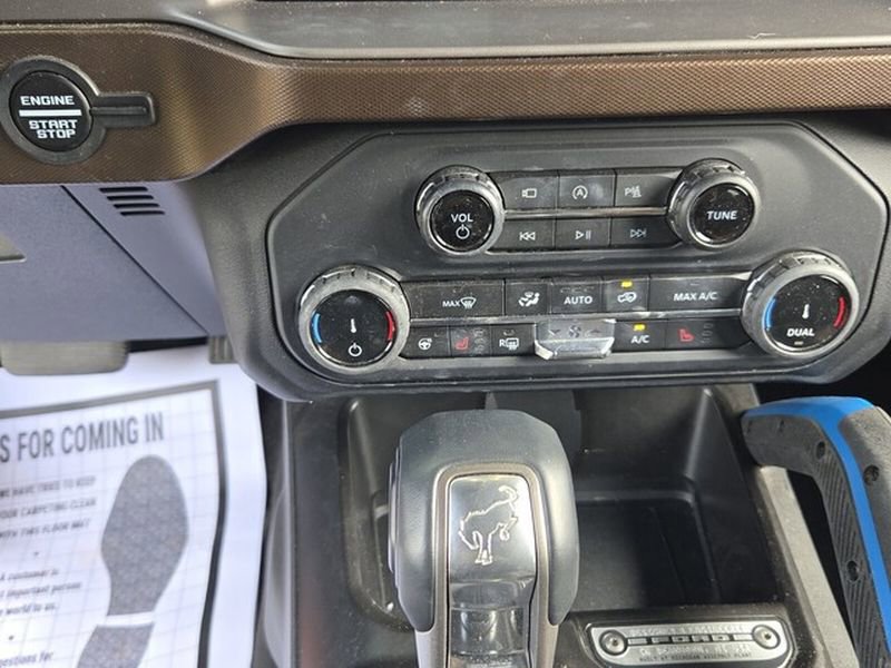 Used 2022 Ford Bronco Outer Banks image 18