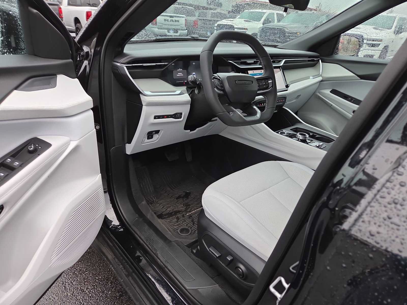 New 2026 Jeep Cherokee Laredo AWD/4WD image 10