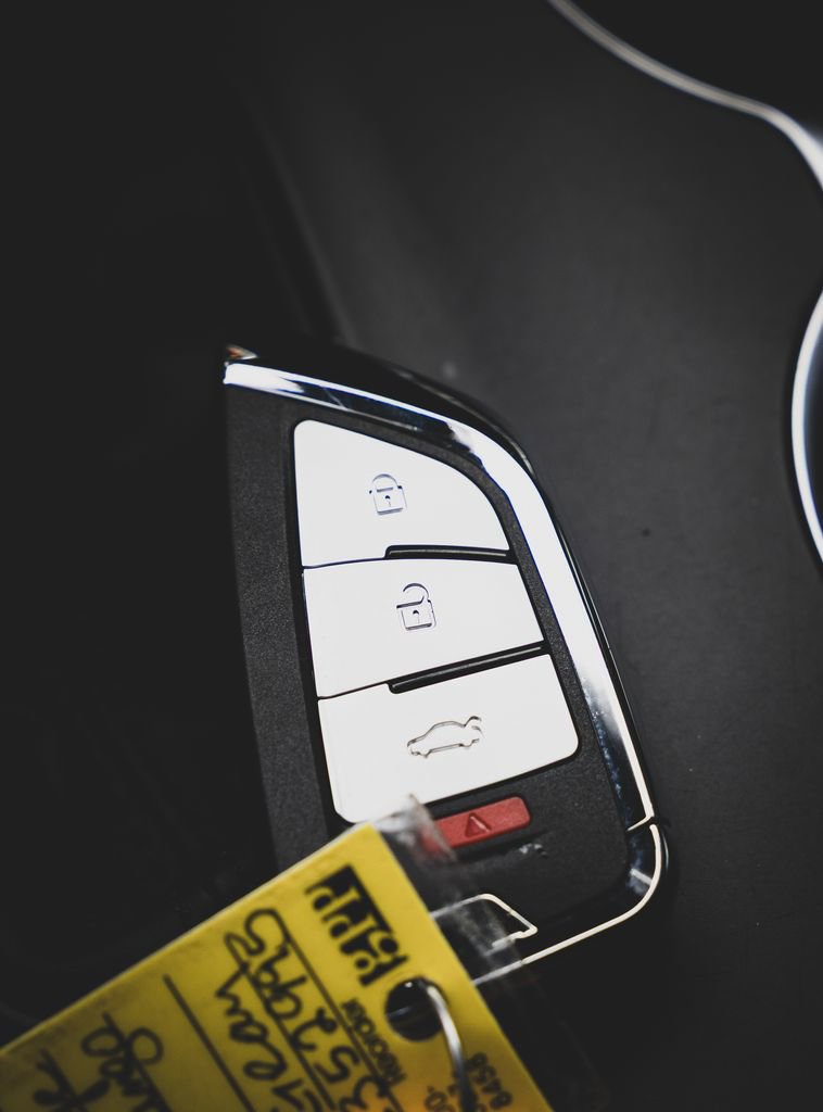 Used 2020 Dodge Durango SXT image 17