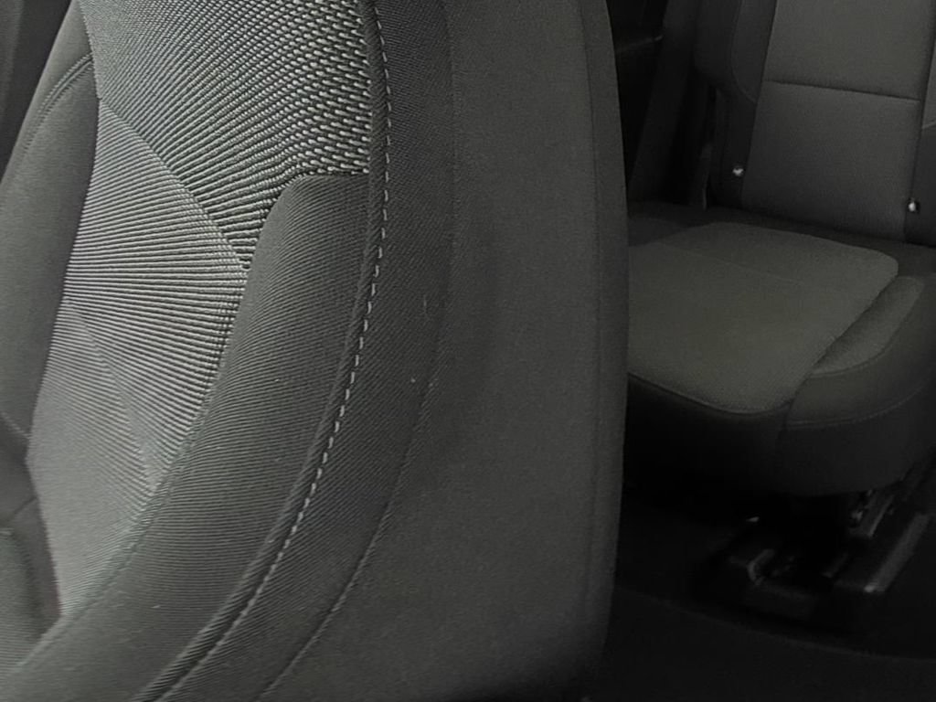 Certified 2023 Chevrolet Traverse LT FWD image 15