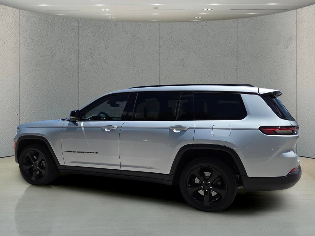 Used 2021 Jeep Grand Cherokee L Laredo AWD/4WD image 8