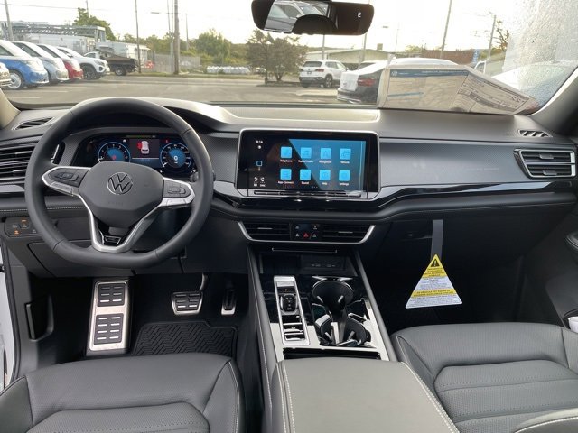 New 2026 Volkswagen Atlas Cross Sport SEL R-Line image 16