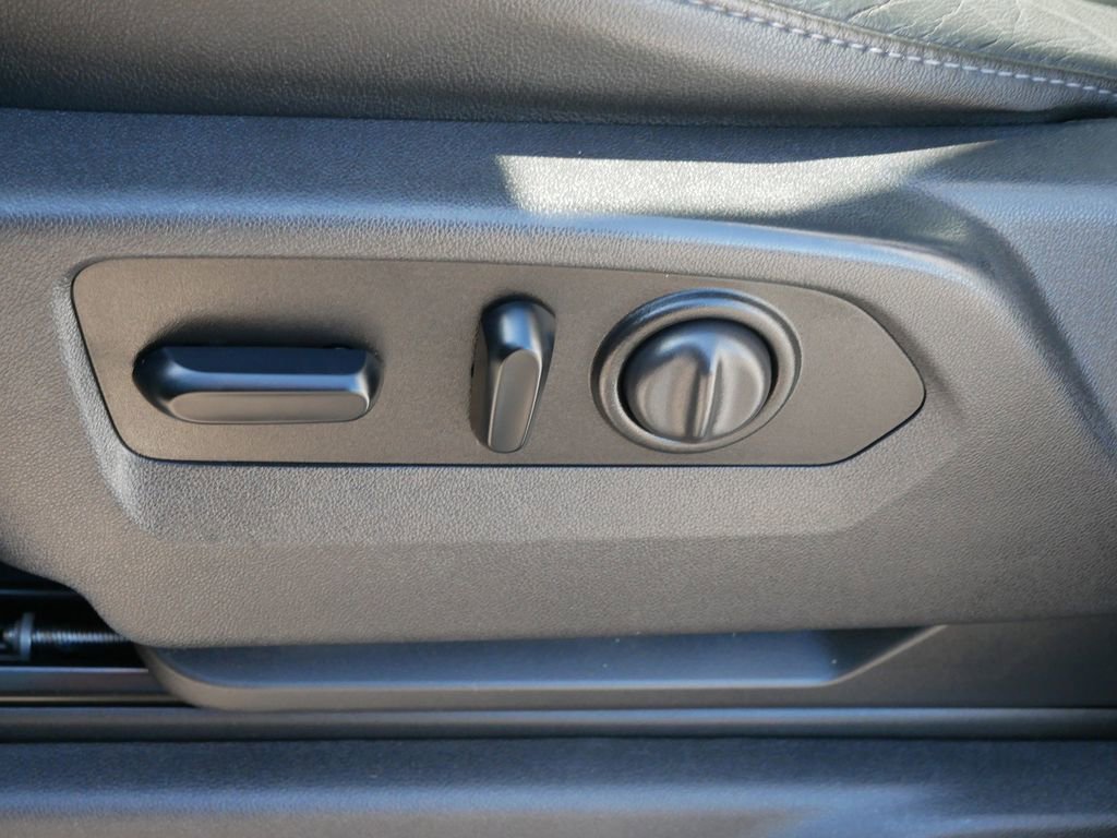 Used 2019 GMC Sierra 1500 SLT AWD/4WD image 23