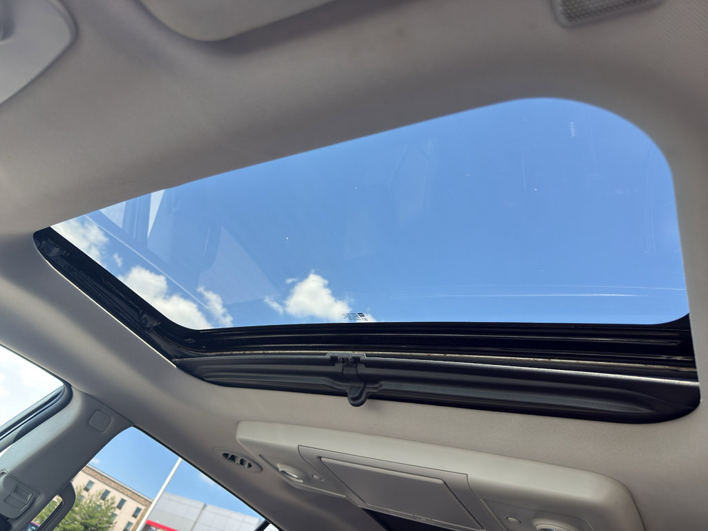 Used 2015 Buick Enclave Premium w/ Experience Buick Package AWD/4WD image 21