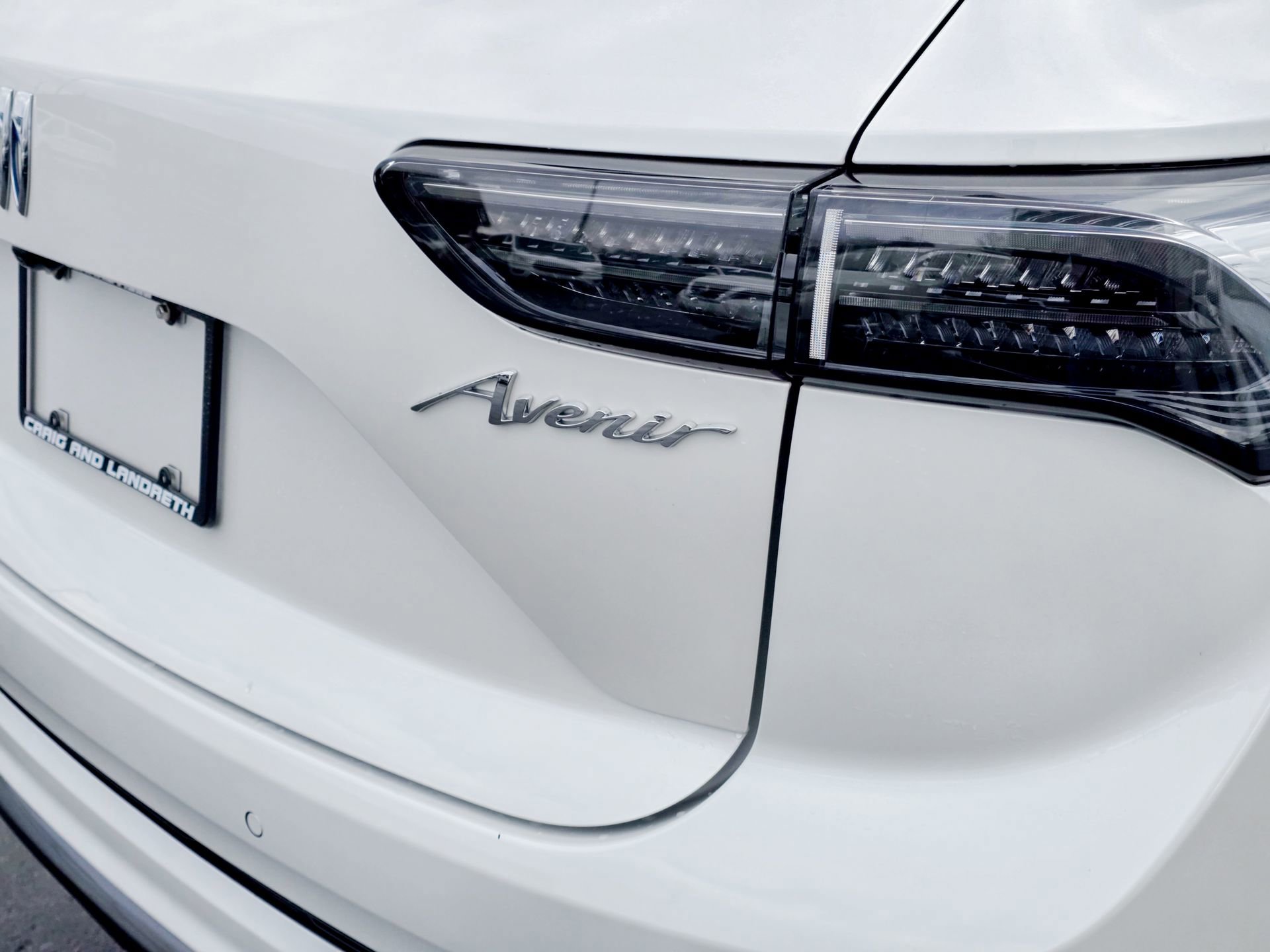 Used 2024 Buick Envision Avenir image 22