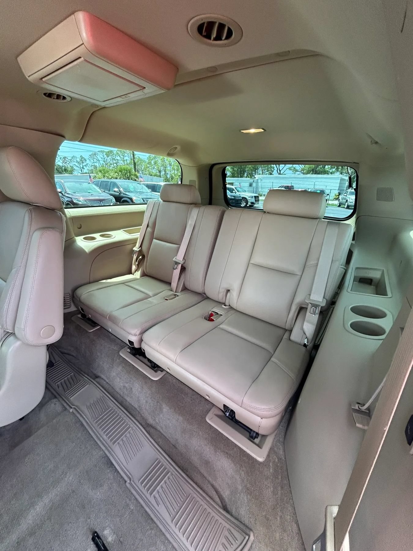 Used 2013 Cadillac Escalade ESV Luxury RWD image 23