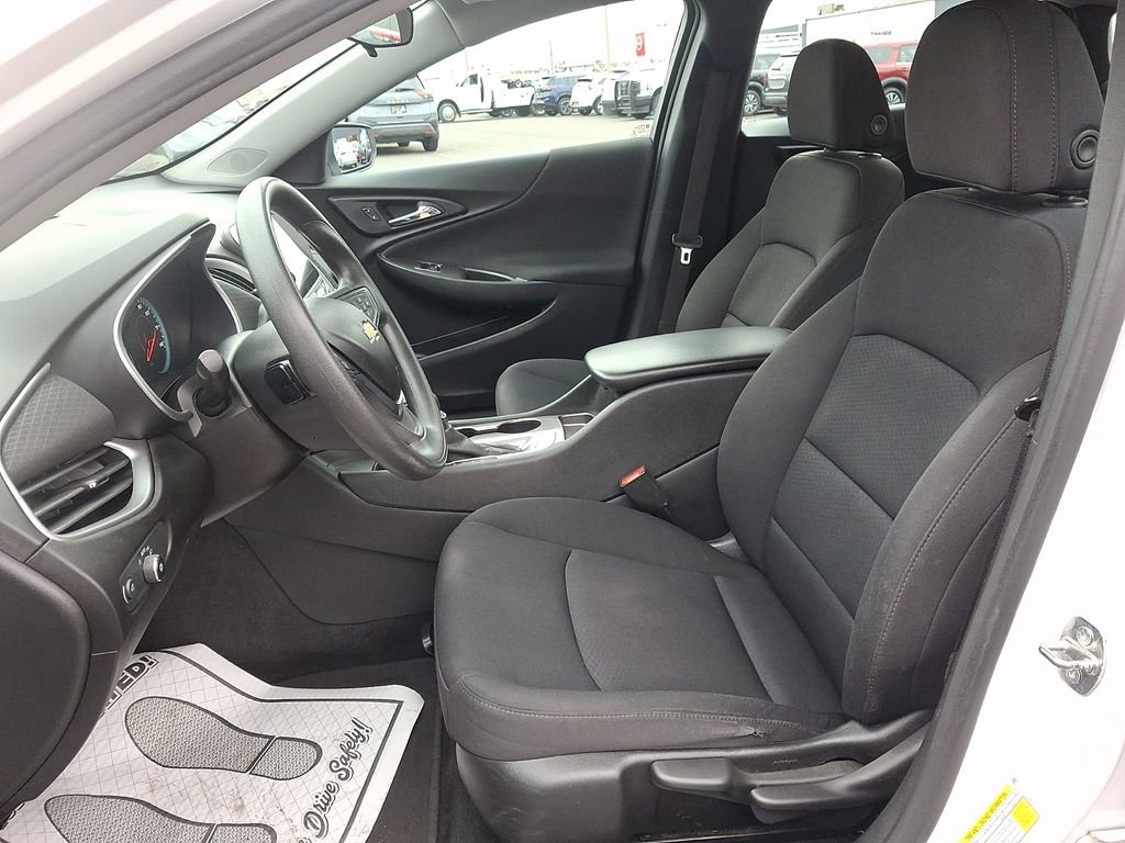 Used 2021 Chevrolet Malibu LS image 13