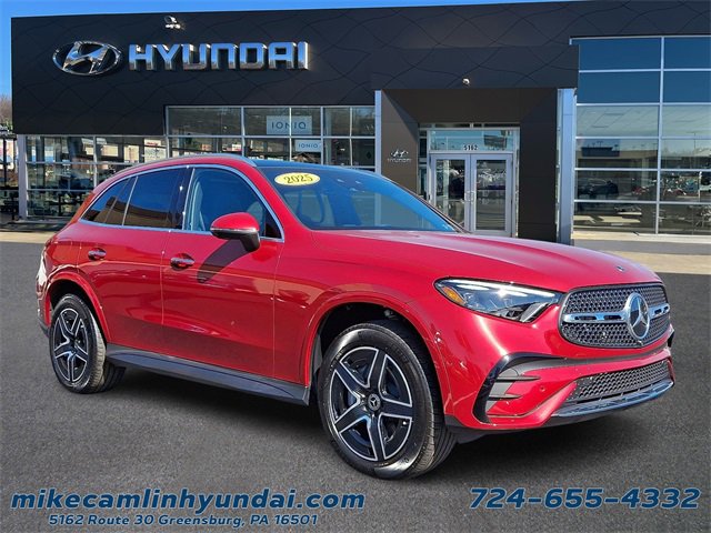 Used 2025 Mercedes-Benz GLC 300 4MATIC image 1