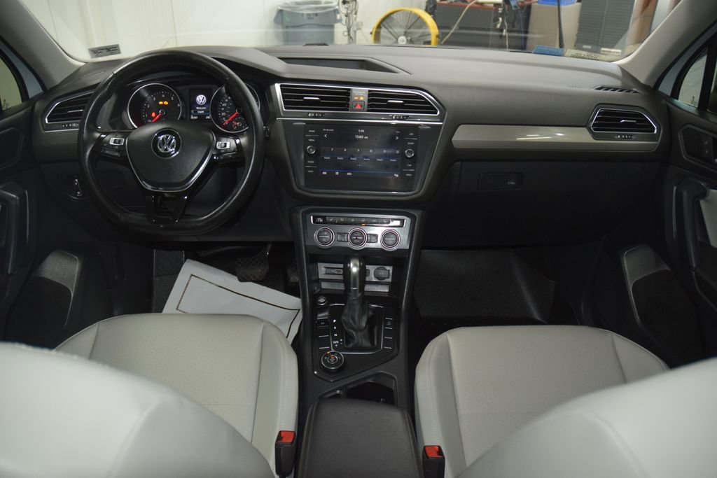 Used 2019 Volkswagen Tiguan SE w/ Panoramic Sunroof Package AWD/4WD image 27