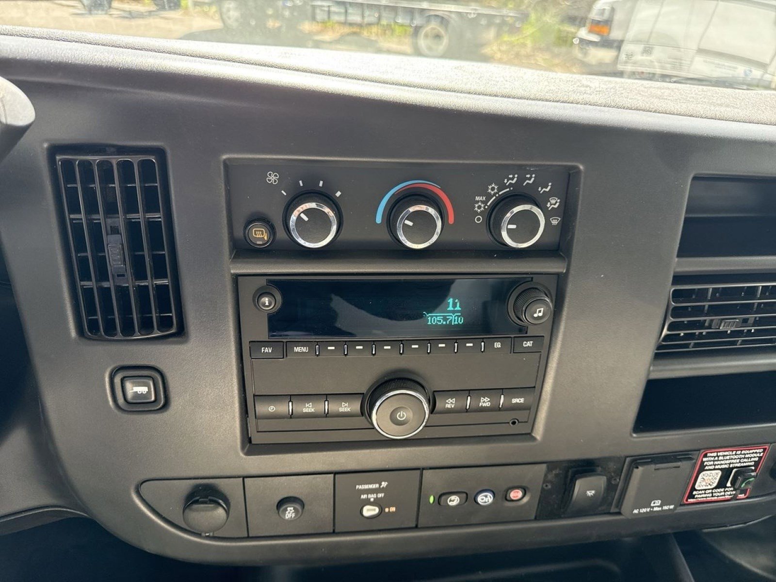 New 2025 GMC Savana 3500 w/ Power Convenience Package image 17