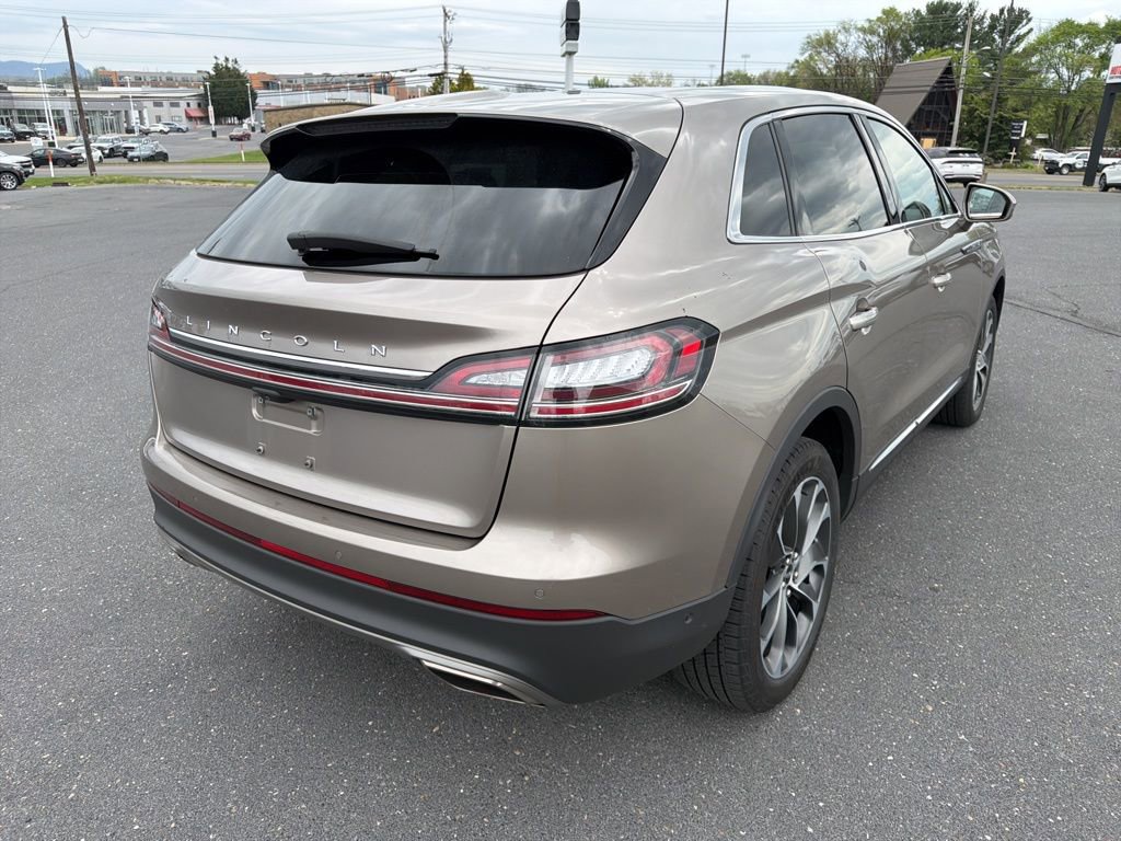 Used 2021 Lincoln Nautilus Reserve w/ Equipment Group 201A image 5