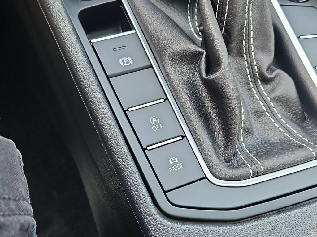 Used 2026 Volkswagen Jetta SEL FWD image 18
