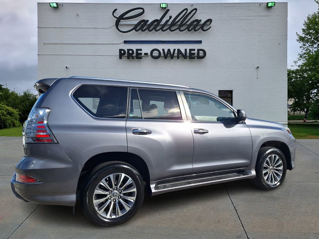 Used 2021 Lexus GX 460 Luxury image 3