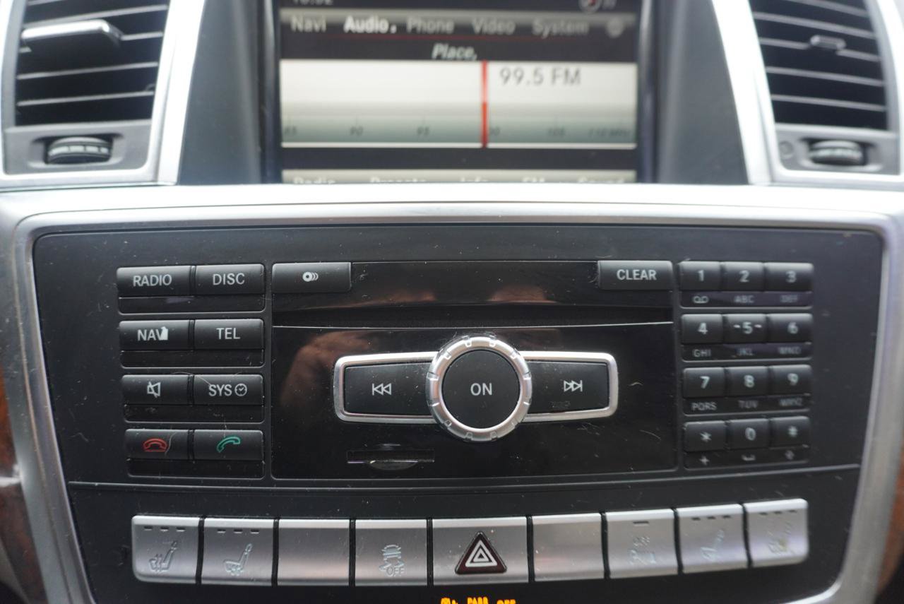 Used 2013 Mercedes-Benz GL 550 4MATIC image 33