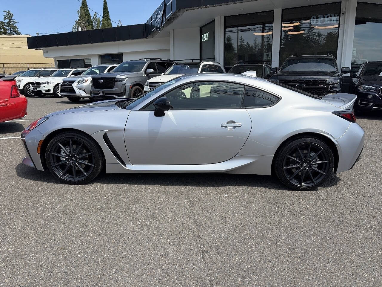 Used 2023 Toyota GR86 Premium RWD image 2