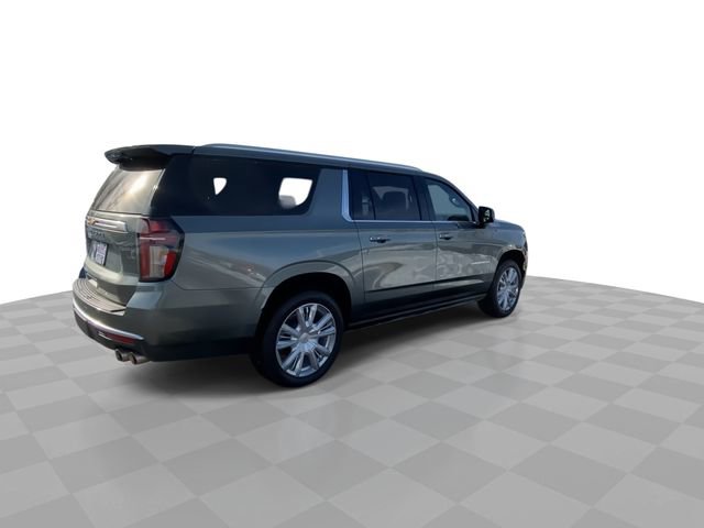 Used 2024 Chevrolet Suburban High Country w/ Max Trailering Package image 8