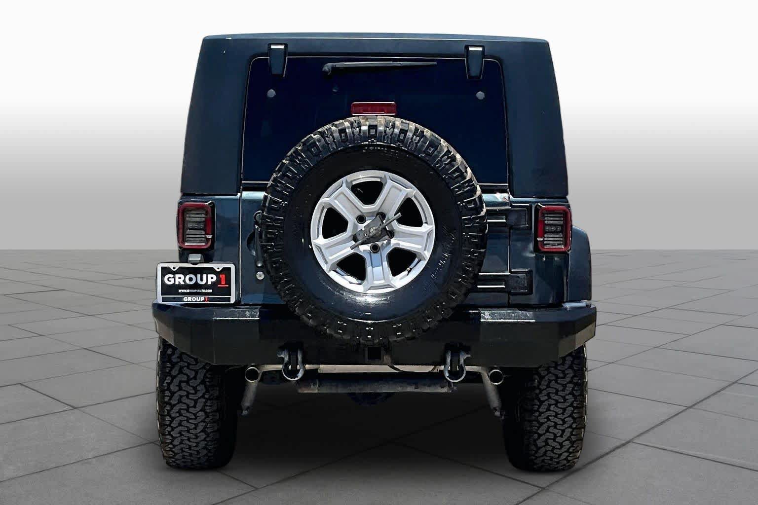 Used 2008 Jeep Wrangler Rubicon w/ Dual Top Group AWD/4WD image 4