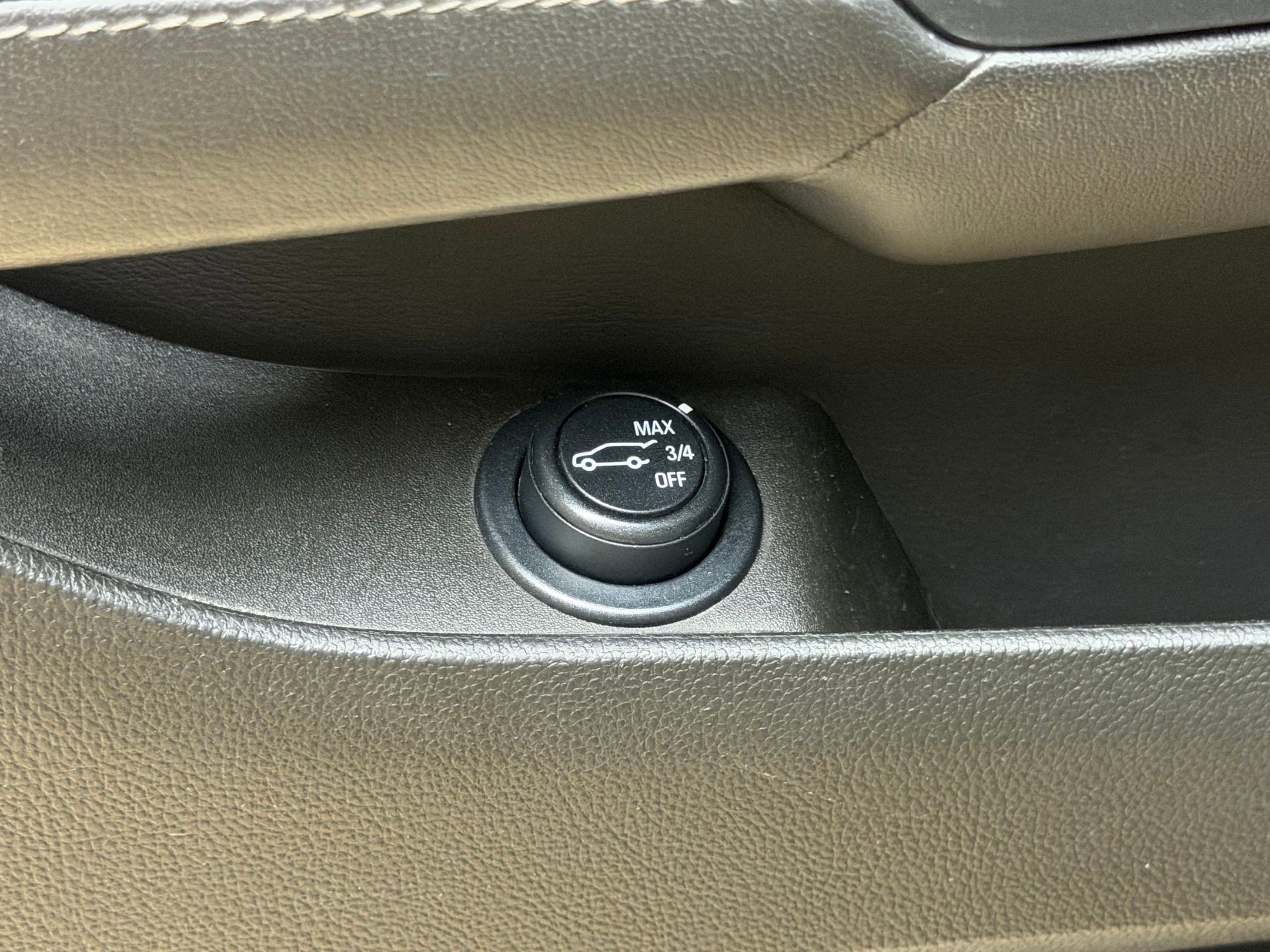 Used 2013 Cadillac SRX Performance w/ Driver Awareness Package image 26